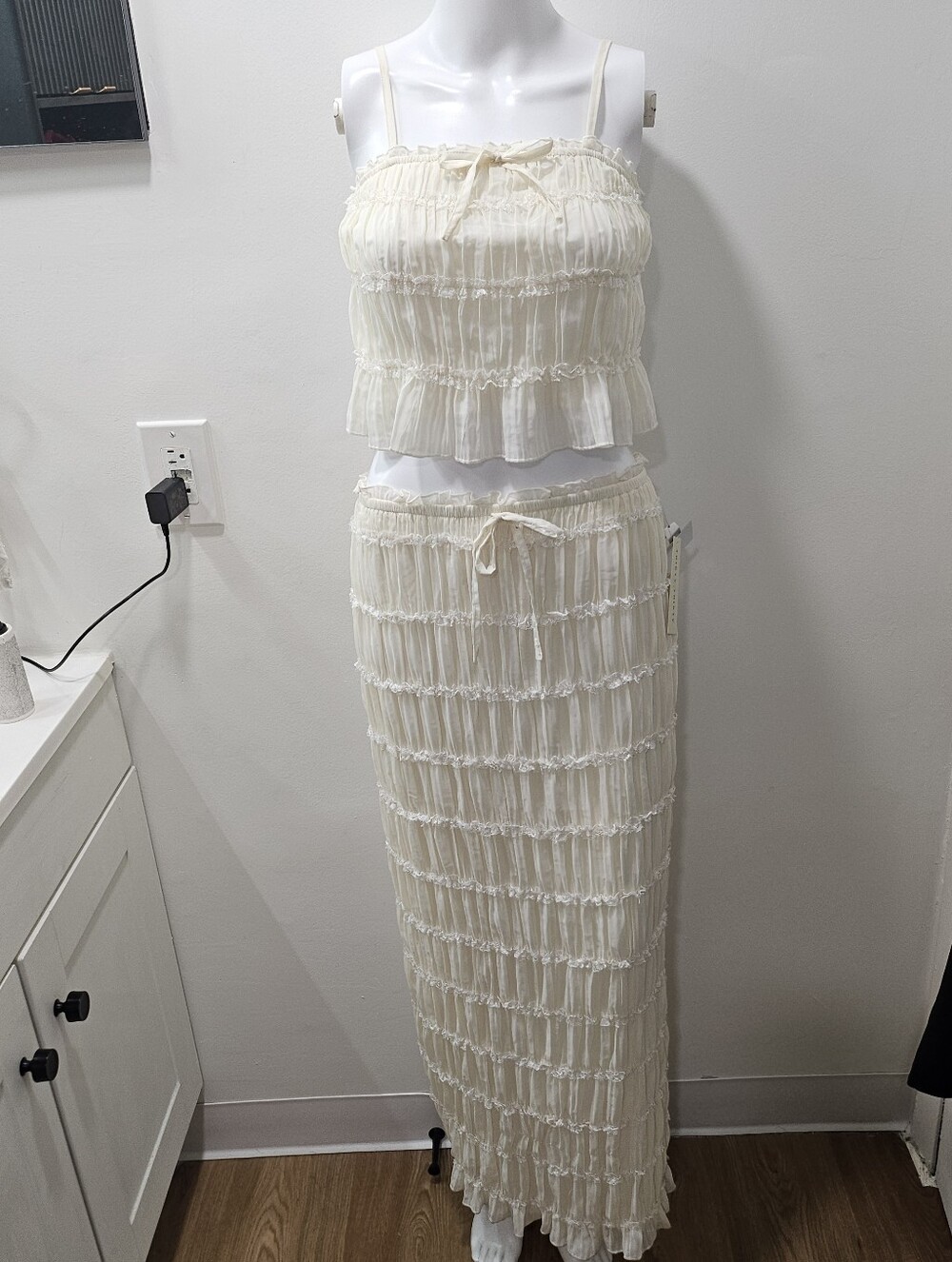 NWT Thirty Thirty LA Cream Tiered Ruffle 2 Piece Maxi Skirt Set Medium